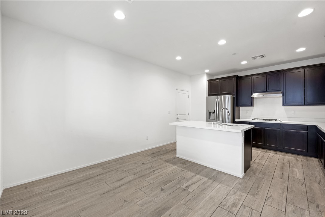 952 East Sunset Road Henderson, NV 89011 - Photo 11 of 53 Gallery Image 11