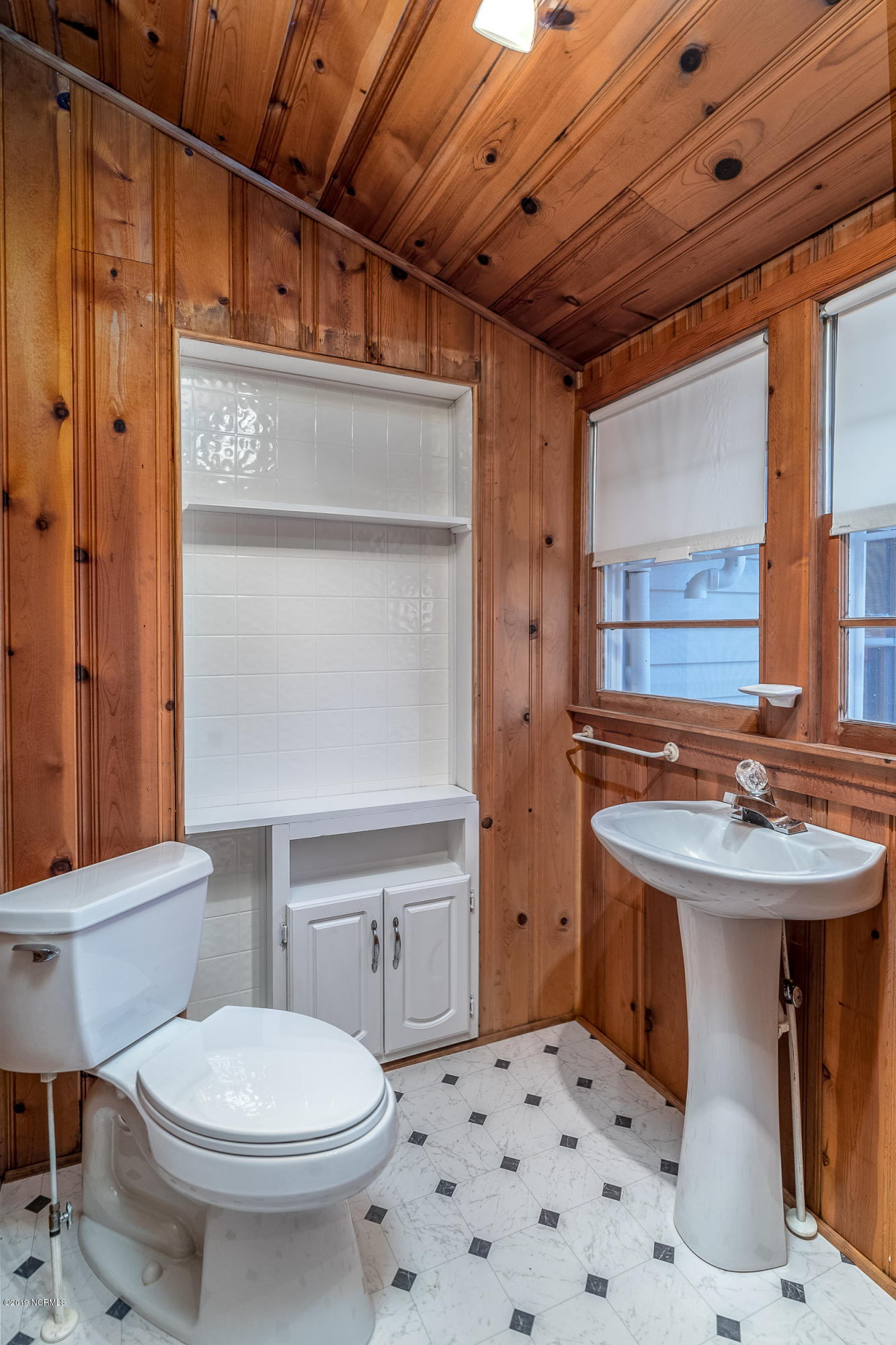 79 Mill Road Washington, NC 27889 - Photo 17 of 40 Half Bath