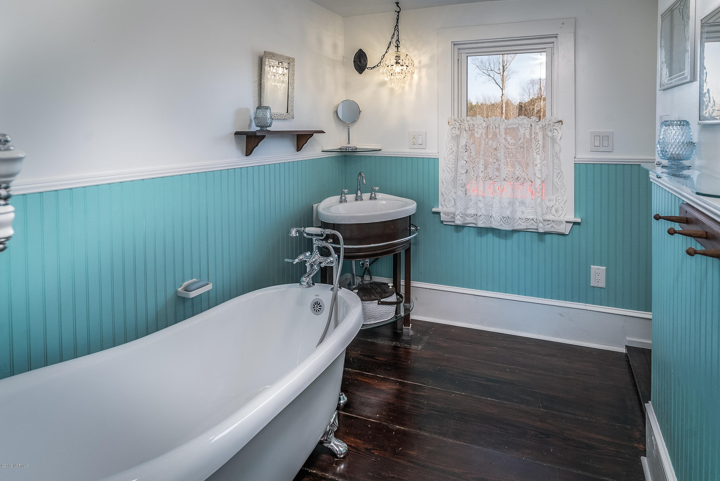 79 Mill Road Washington, NC 27889 - Photo 24 of 40 Bathroom