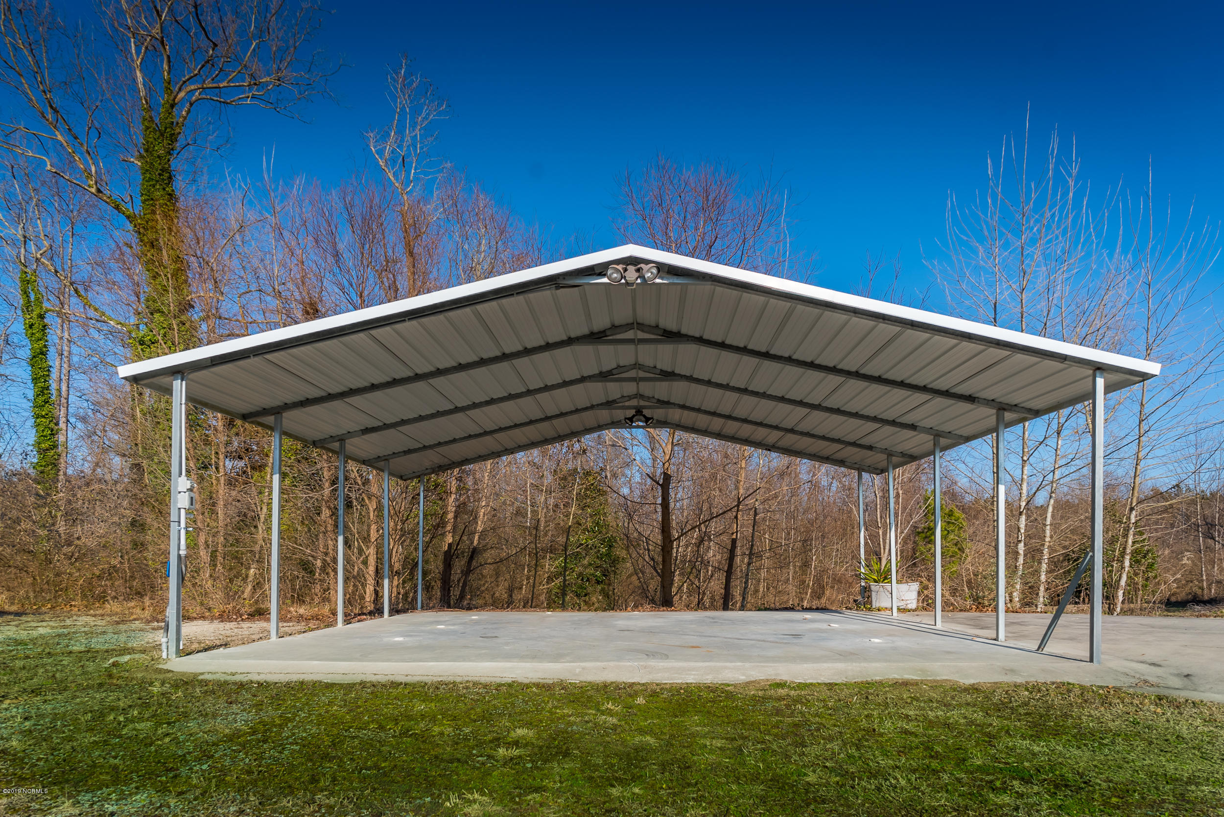 79 Mill Road Washington, NC 27889 - Photo 32 of 40 Carport 2