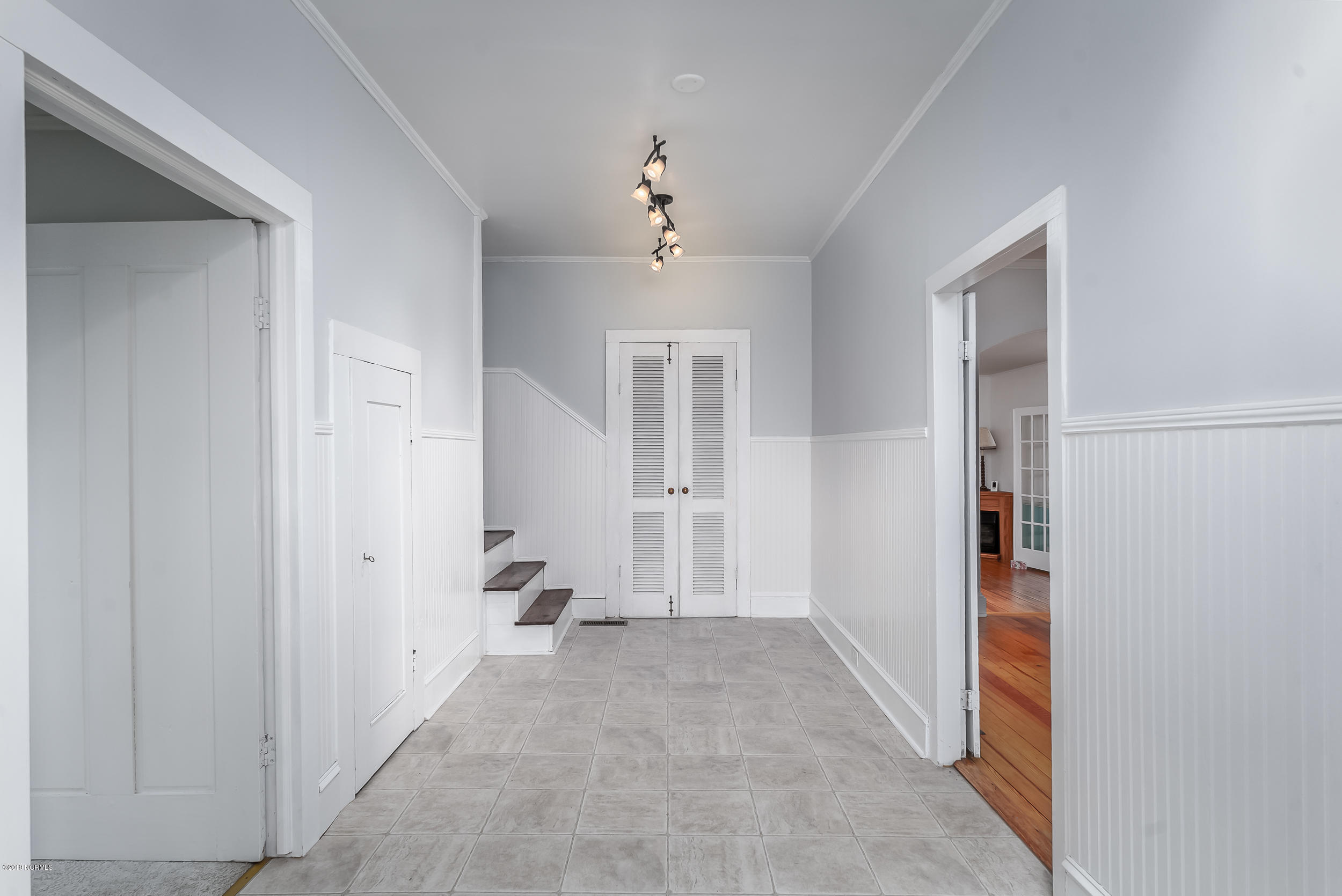 79 Mill Road Washington, NC 27889 - Photo 4 of 40 Spacious Entry
