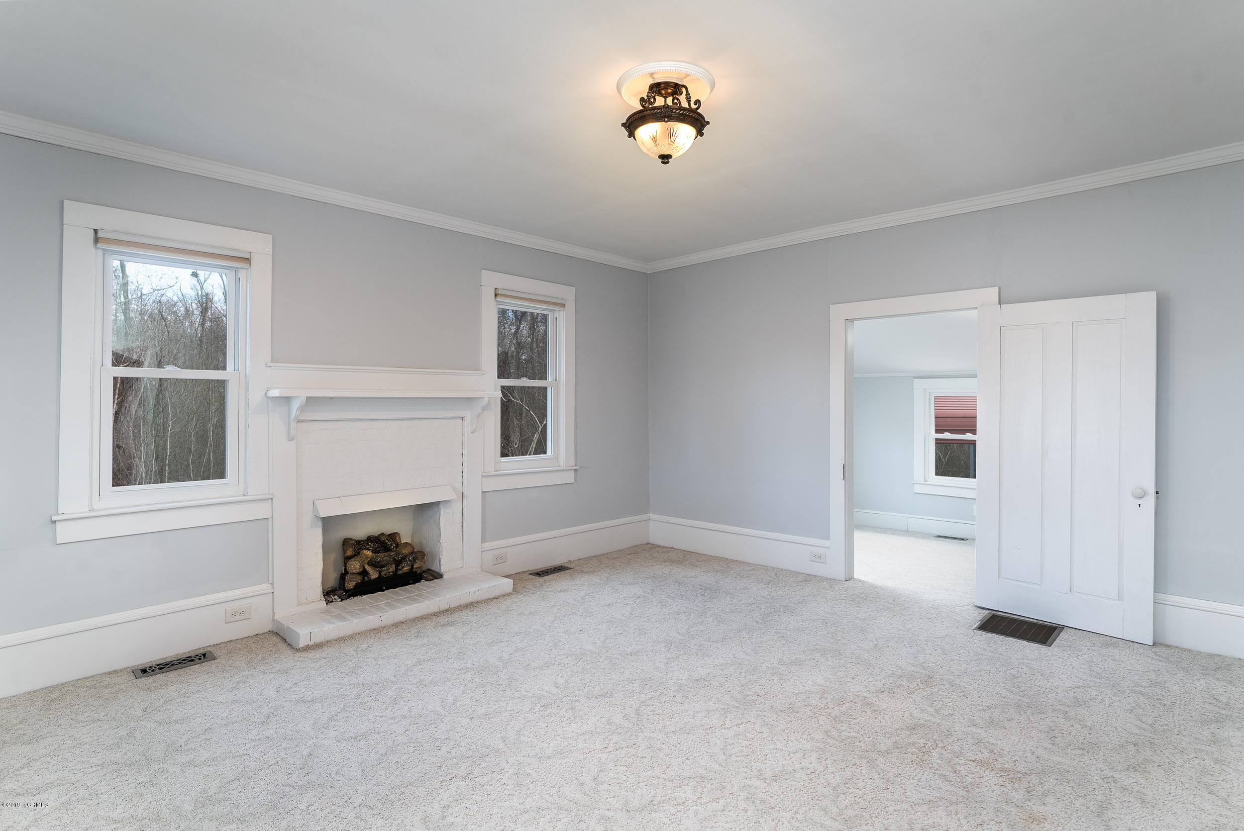 79 Mill Road Washington, NC 27889 - Photo 6 of 40 Several Fireplaces in home