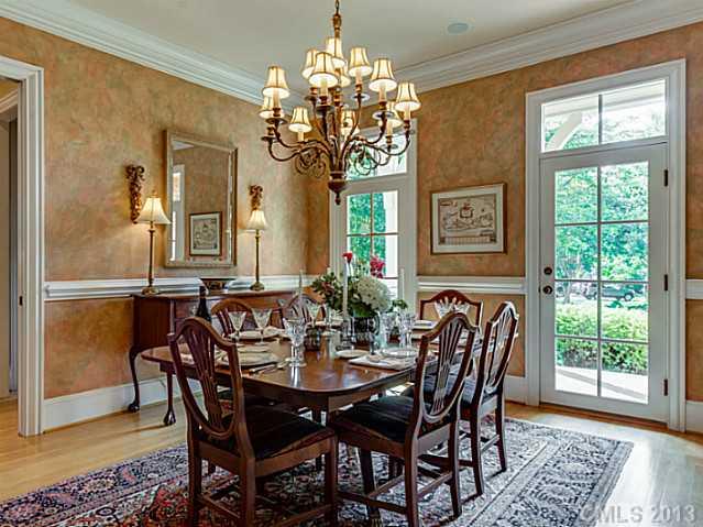 2116 Harris Road Charlotte, NC 28211 - Photo 4 of 16 Gallery Image 4