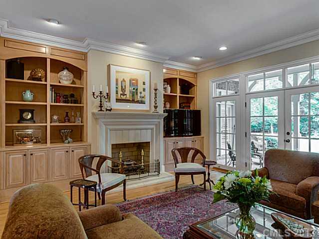 2116 Harris Road Charlotte, NC 28211 - Photo 5 of 16 Gallery Image 5