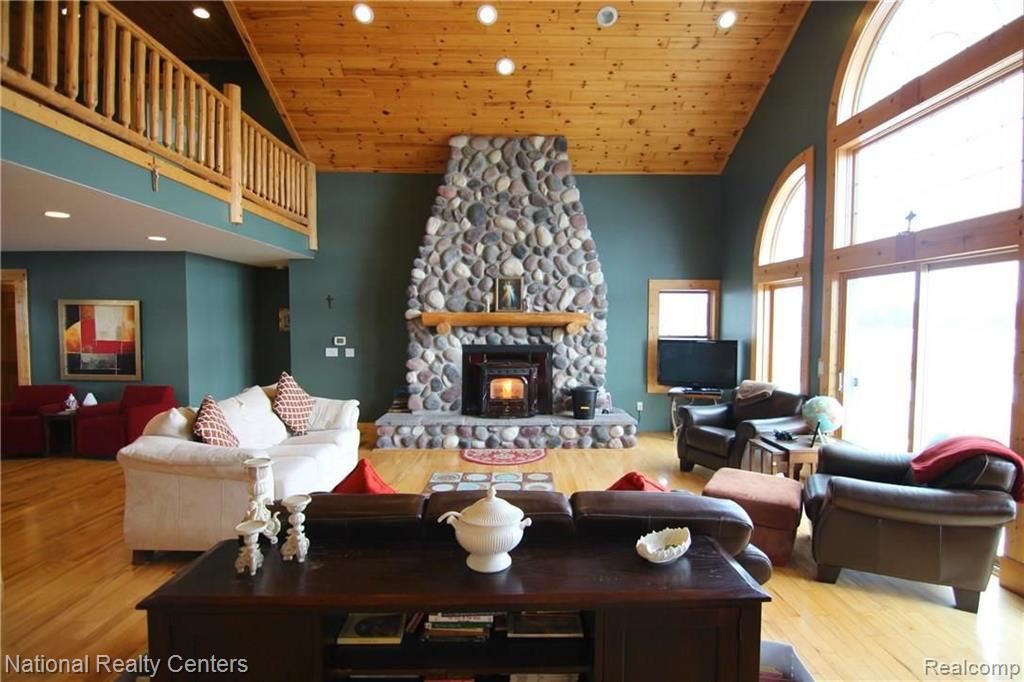 10210 Beard Road Byron, MI 48418 - Photo 15 of 53