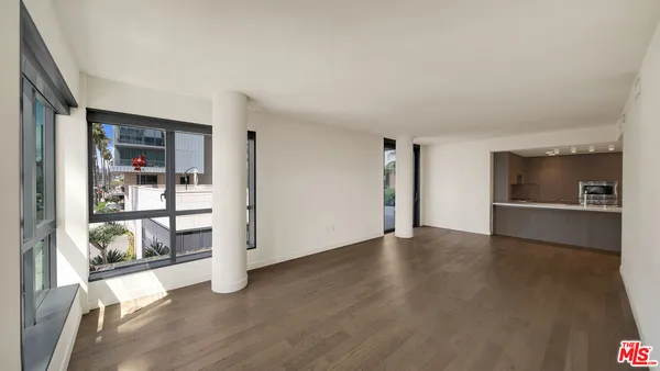 $3,295,000 | 1755 Ocean Avenue, Unit 303, Santa Monica, CA 90401
