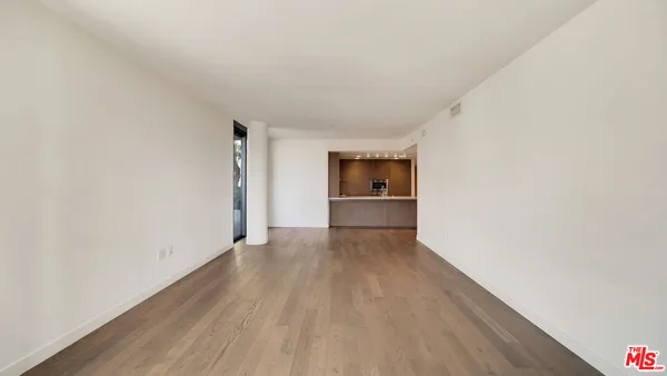 $3,295,000 | 1755 Ocean Avenue, Unit 303, Santa Monica, CA 90401