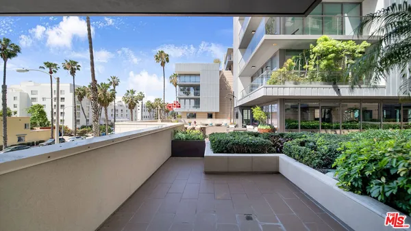$3,295,000 | 1755 Ocean Avenue, Unit 303, Santa Monica, CA 90401
