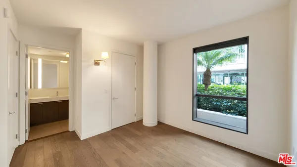 $3,295,000 | 1755 Ocean Avenue, Unit 303, Santa Monica, CA 90401
