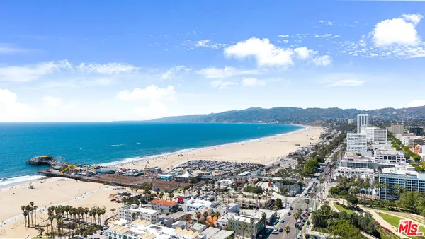 $3,295,000 | 1755 Ocean Avenue, Unit 303, Santa Monica, CA 90401