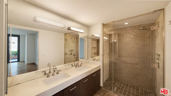 $3,295,000 | 1755 Ocean Avenue, Unit 303, Santa Monica, CA 90401