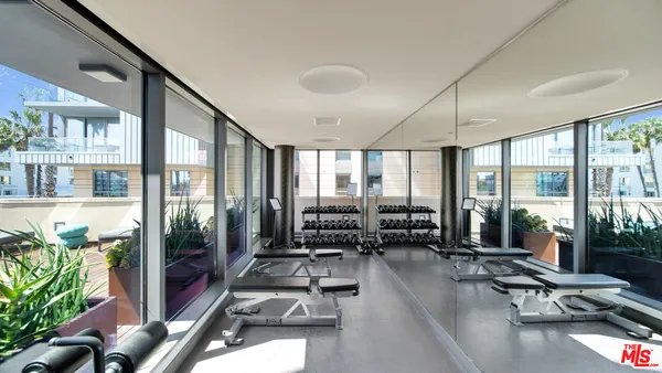 $3,295,000 | 1755 Ocean Avenue, Unit 303, Santa Monica, CA 90401