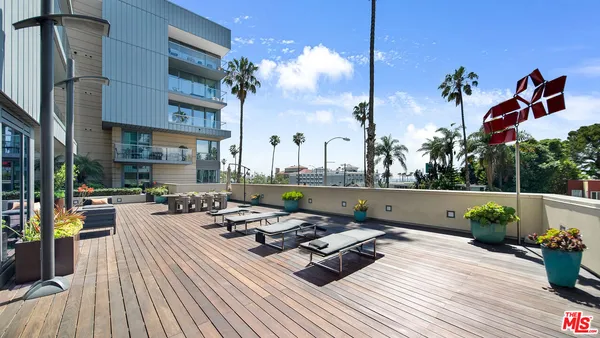 $3,295,000 | 1755 Ocean Avenue, Unit 303, Santa Monica, CA 90401