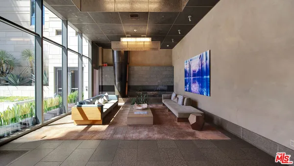 $3,295,000 | 1755 Ocean Avenue, Unit 303, Santa Monica, CA 90401