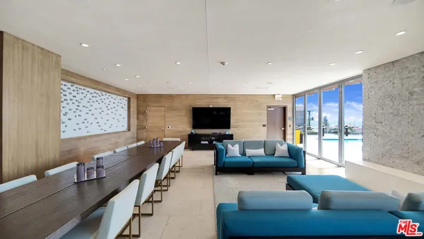 $3,295,000 | 1755 Ocean Avenue, Unit 303, Santa Monica, CA 90401