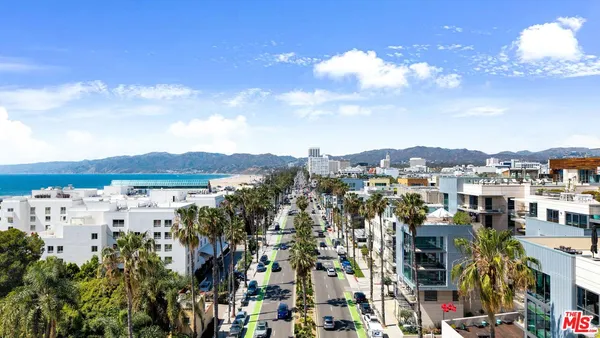 $3,295,000 | 1755 Ocean Avenue, Unit 303, Santa Monica, CA 90401