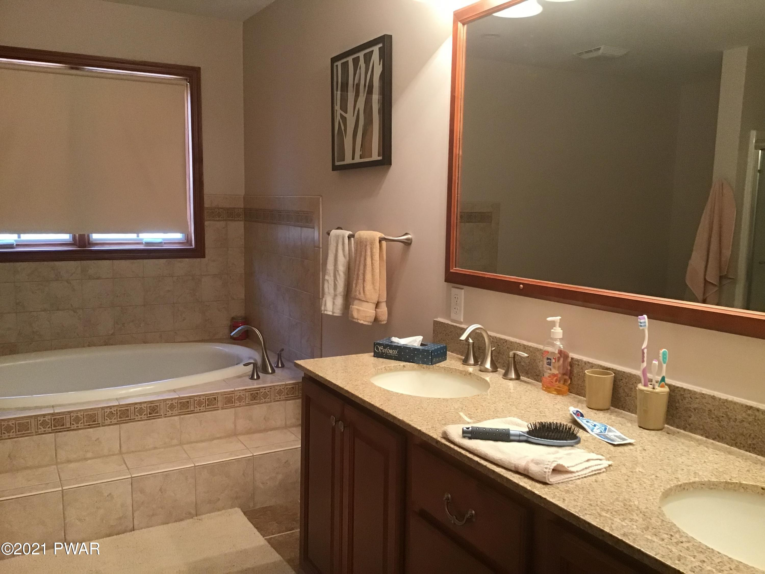 801 East Long Ridge Hawley, PA 18428 - Photo 9 of 25