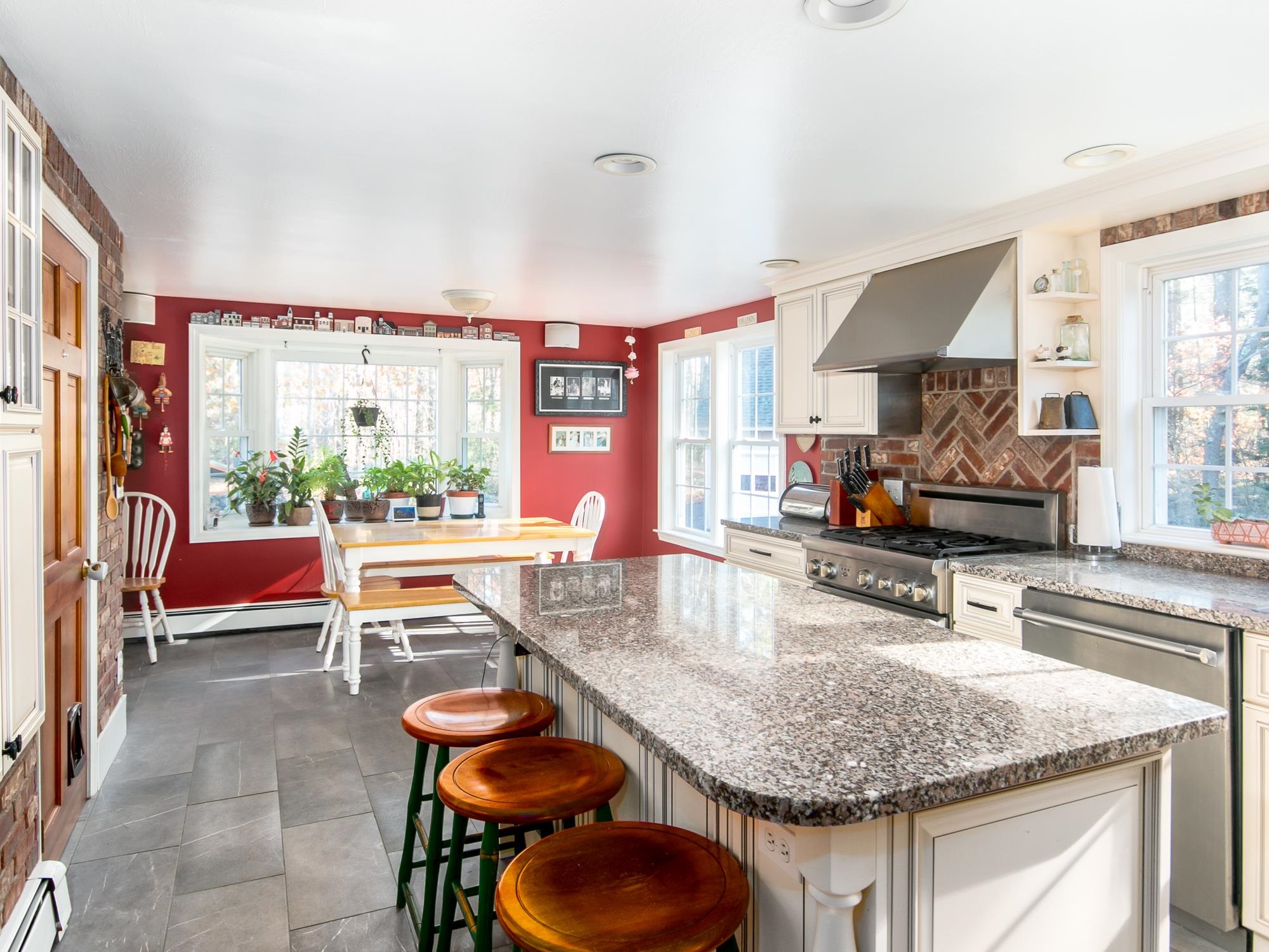 30 Pond Parish Road Amherst, NH 03031 - Photo 11 of 40