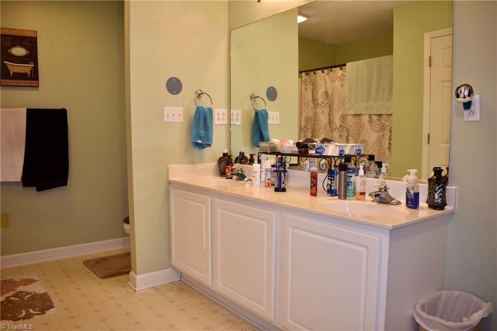 278 Ridge Drive Lexington, NC 27295 - Photo 25 of 48 Gallery Image 25