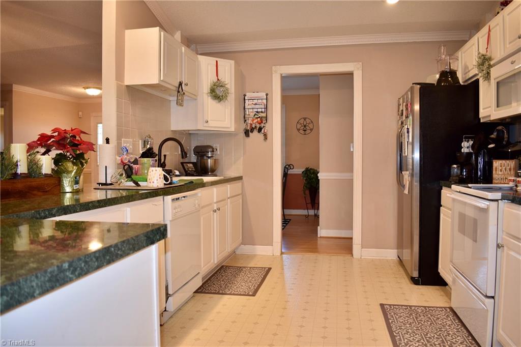 278 Ridge Drive Lexington, NC 27295 - Photo 9 of 48 Gallery Image 9