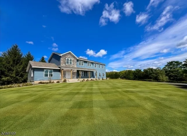 $745,000 | 4 Sterling Drive, Wantage, NJ 07461