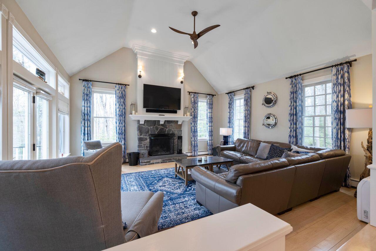 18 Ledgewater Drive Kennebunk, ME 04043 - Photo 18 of 49 Family room