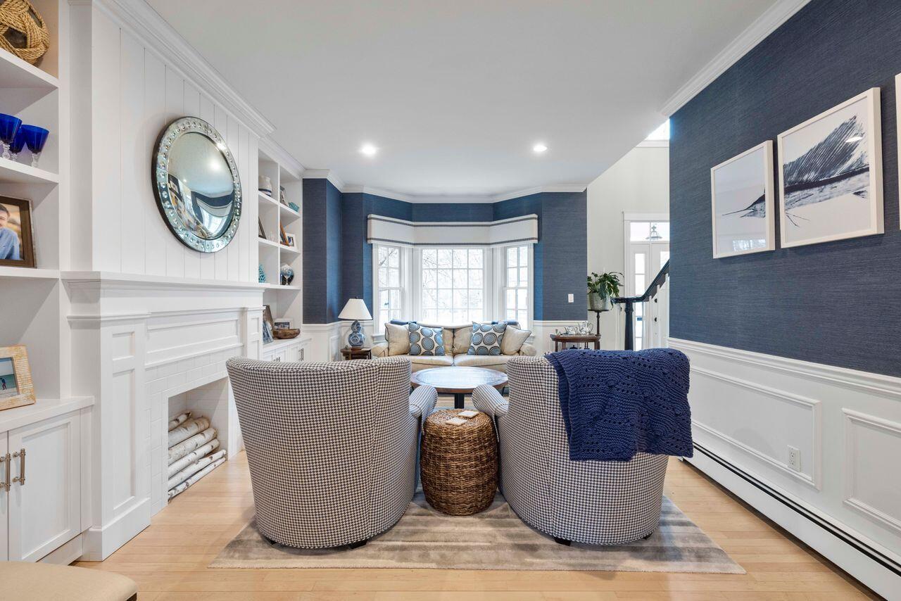 18 Ledgewater Drive Kennebunk, ME 04043 - Photo 23 of 49 Living room