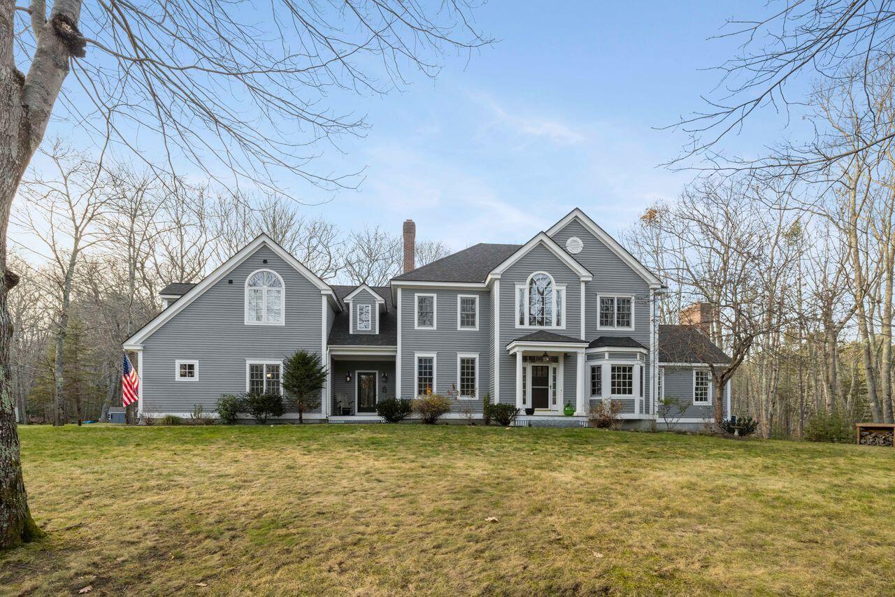 18 Ledgewater Drive Kennebunk, ME 04043 - Photo 3 of 49 Front