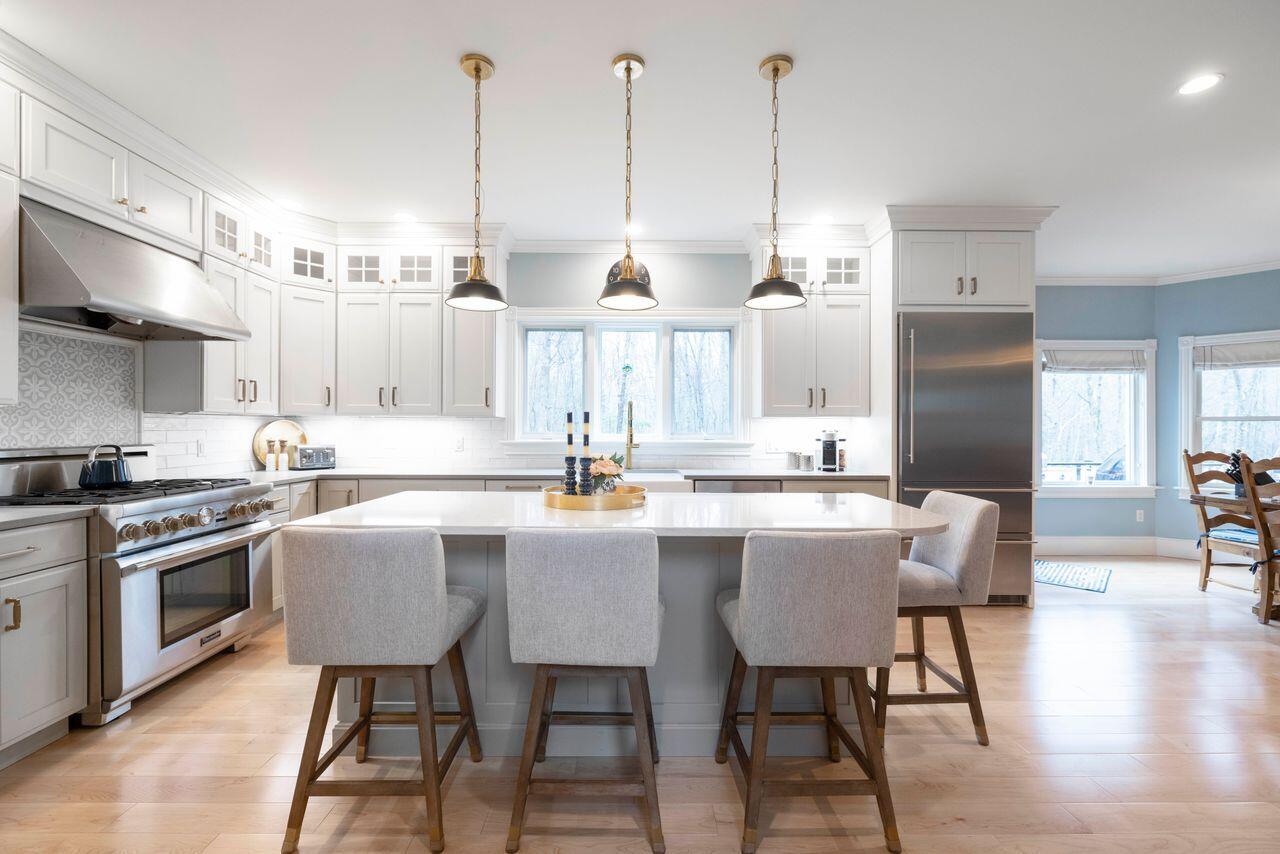 18 Ledgewater Drive Kennebunk, ME 04043 - Photo 7 of 49 Kitchen