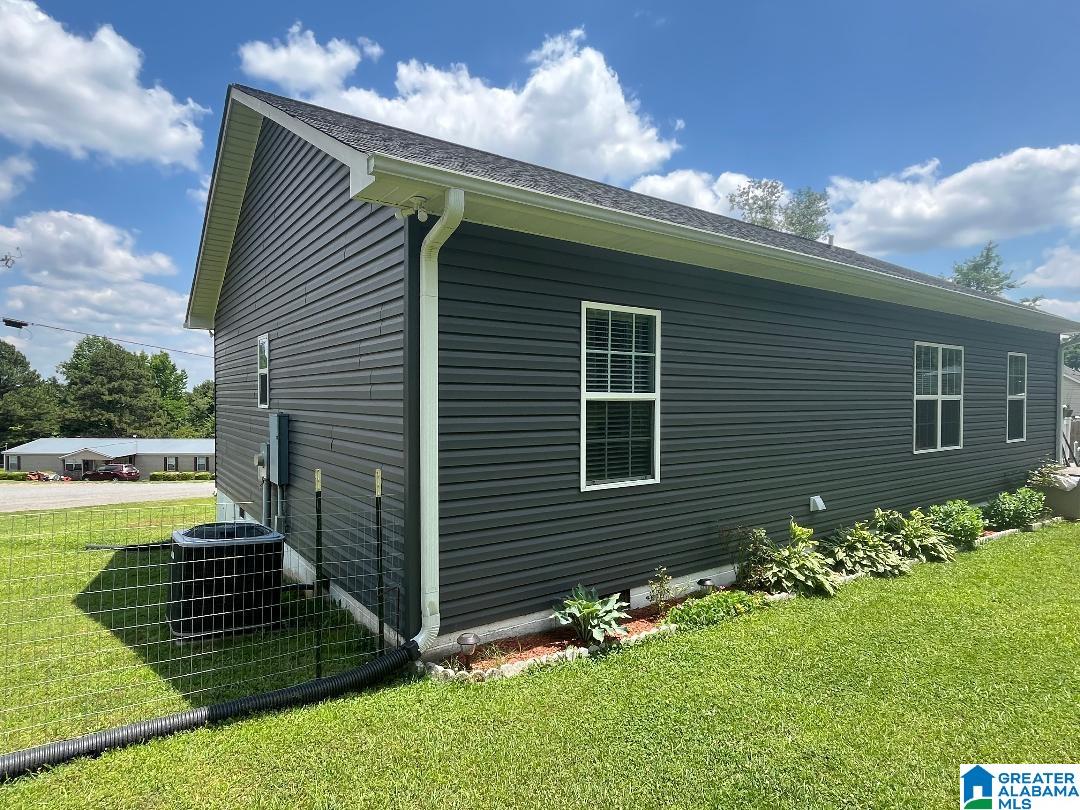 399 Wet Cat Road Hayden, AL 35079 - Photo 2 of 36