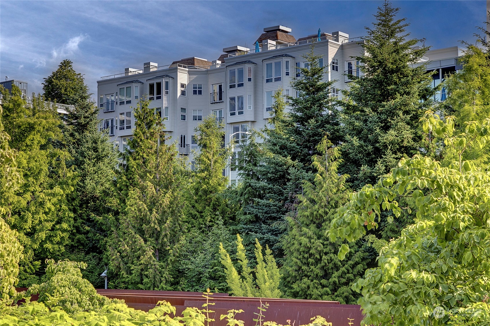 3028 Western Avenue, Unit 408 Seattle, WA 98121 - Photo 12 of 40