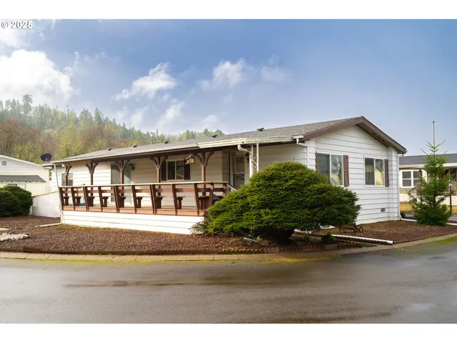 $74,000 | 1200 East Central Avenue, Unit 62, Sutherlin, OR 97479