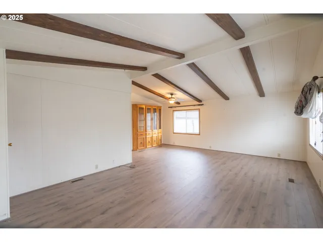 $74,000 | 1200 East Central Avenue, Unit 62, Sutherlin, OR 97479