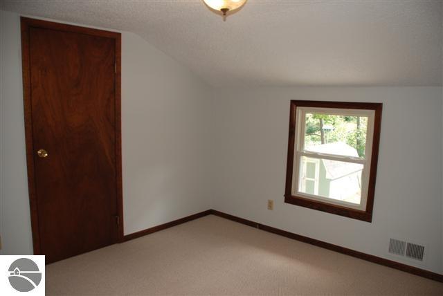 9516 Covey Road Beulah, MI 49617 - Photo 11 of 21 1729846-10.JPG