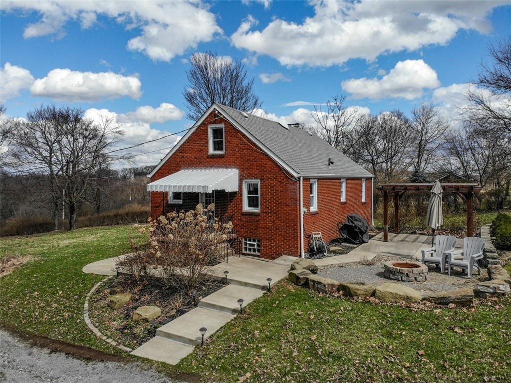 1783 Locust Road Franklin Park, PA 15143 - Photo 1 of 25 Gallery Image 1