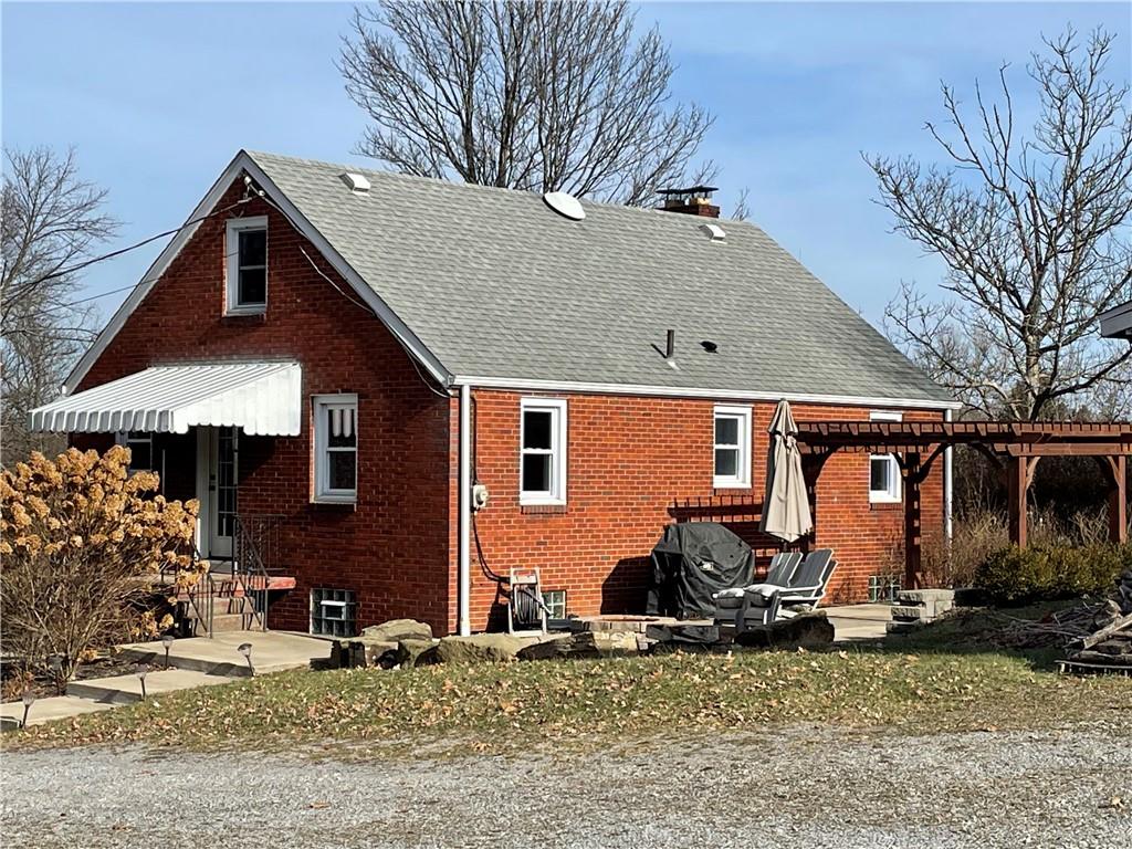 1783 Locust Road Franklin Park, PA 15143 - Photo 3 of 25 Gallery Image 3