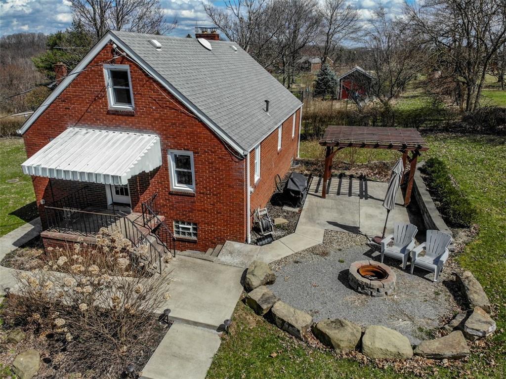 1783 Locust Road Franklin Park, PA 15143 - Photo 4 of 25 Gallery Image 4