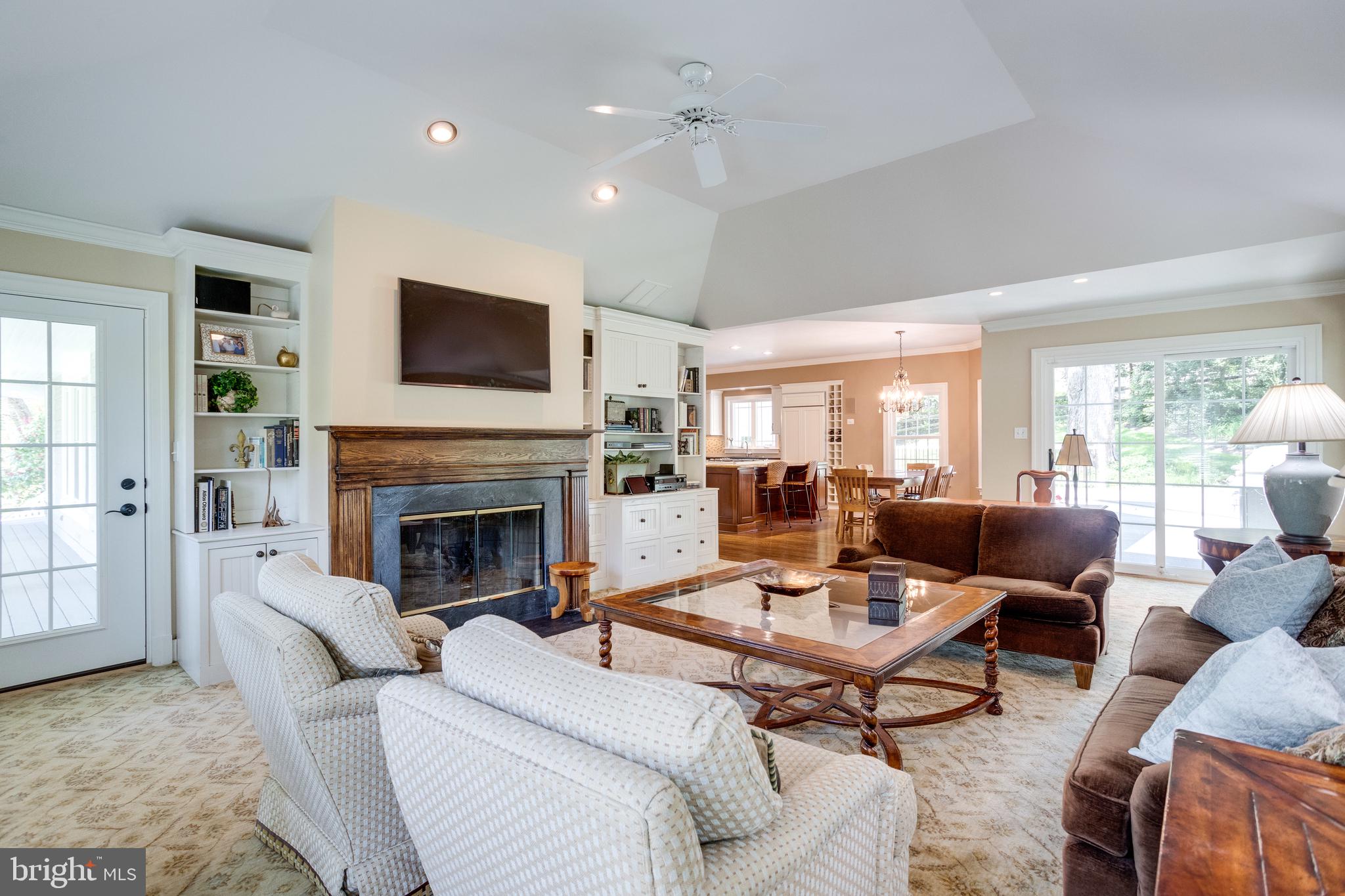 1017 Turkey Run Road McLean, VA 22101 - Photo 11 of 57 Family Room