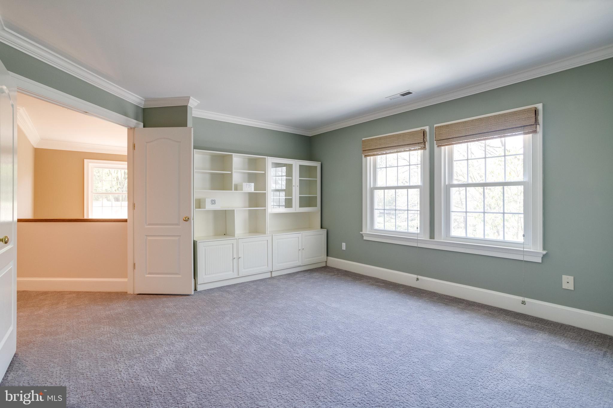 1017 Turkey Run Road McLean, VA 22101 - Photo 21 of 57 Sitting Room off Primary Bedroom