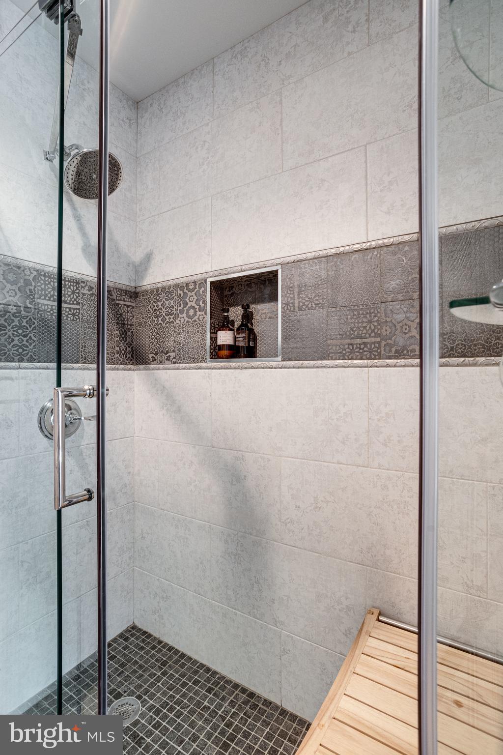 1017 Turkey Run Road McLean, VA 22101 - Photo 30 of 57 Second Bedroom Shower