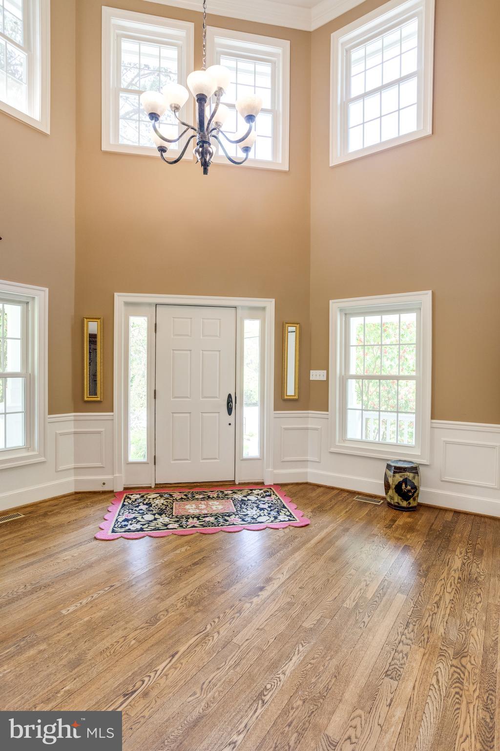 1017 Turkey Run Road McLean, VA 22101 - Photo 4 of 57 Foyer
