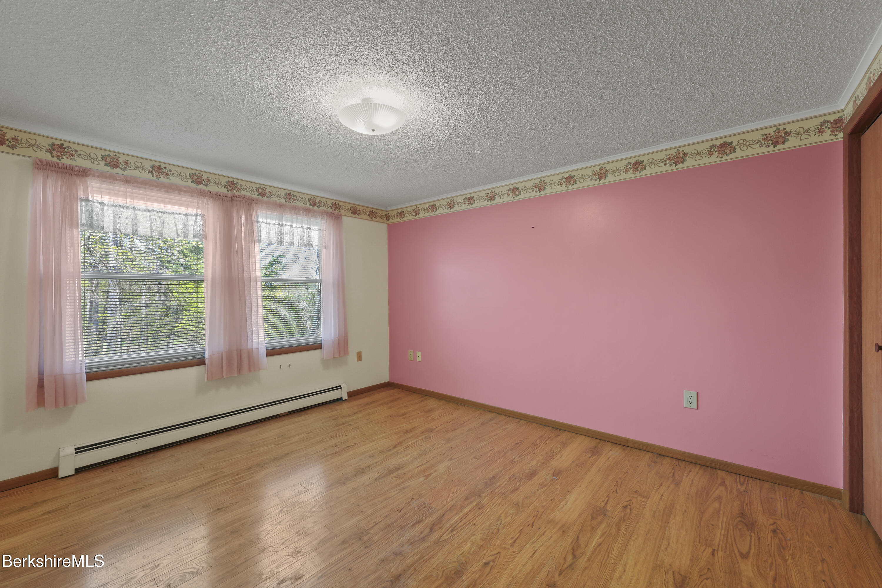9 Donovan Street Pittsfield, MA 01201 - Photo 17 of 29 Primary Bedroom