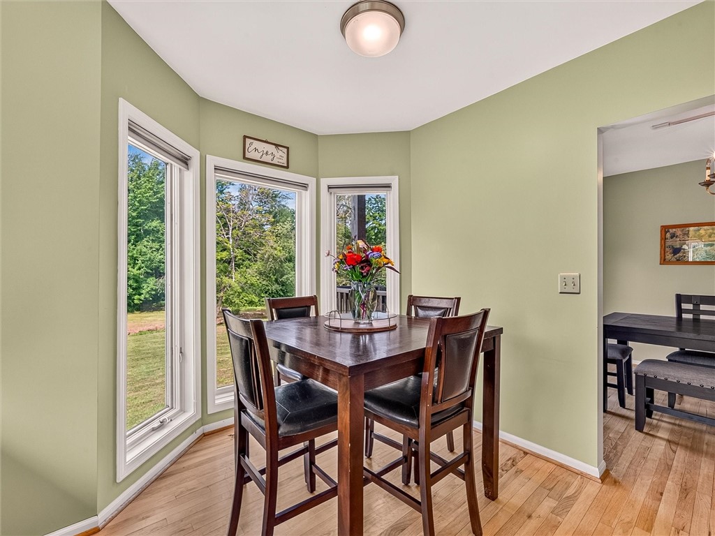 233 Dean Road Parma, NY 14559 - Photo 9 of 42 Eat-in-kitchen overlooking the backyard.