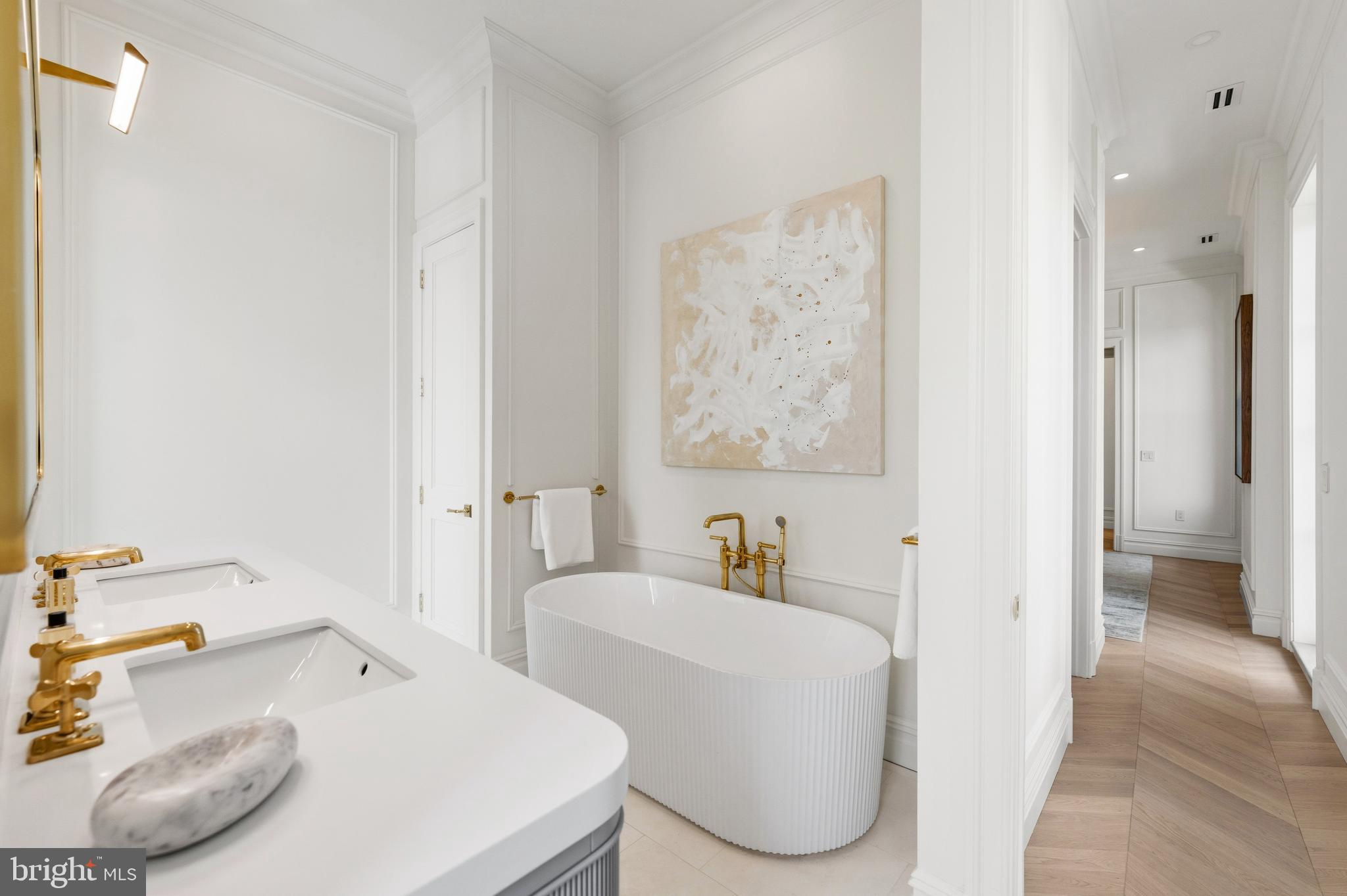 1315 R Street Northwest Washington, DC 20009 - Photo 25 of 40 Spa-like primary bath