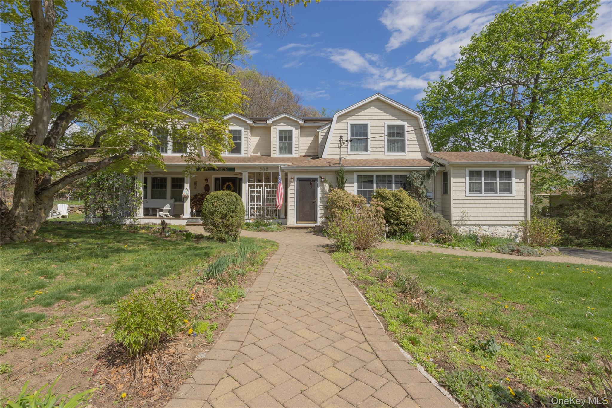 302 Laurel Road Pearl River, NY 10965 - Photo 1 of 28