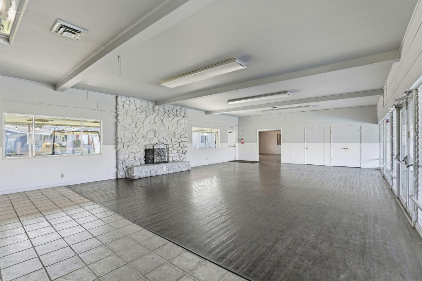 20 Russell Road, Unit 8 Salinas, CA 93906 - Photo 32 of 38 an empty room with windows