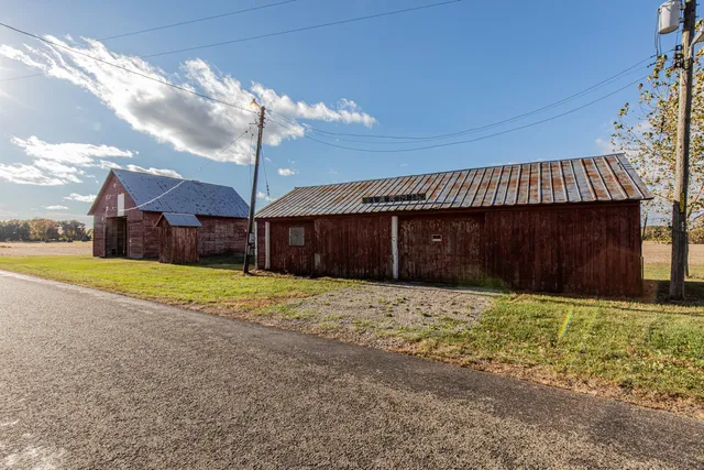 a house view with a outdoor space