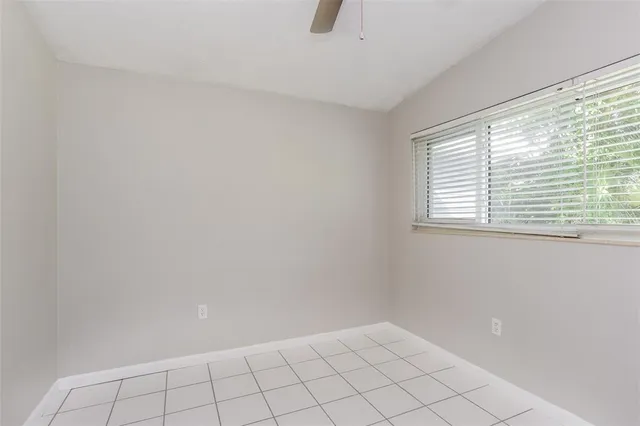 $2,200 | 3759 St Charles Circle, Sarasota, FL 34233