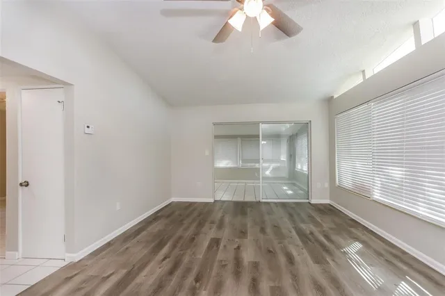 $2,200 | 3759 St Charles Circle, Sarasota, FL 34233