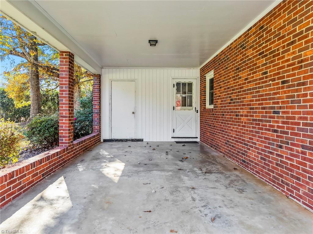 280 Brittany Road Rural Hall, NC 27045 - Photo 4 of 50 Gallery Image 4